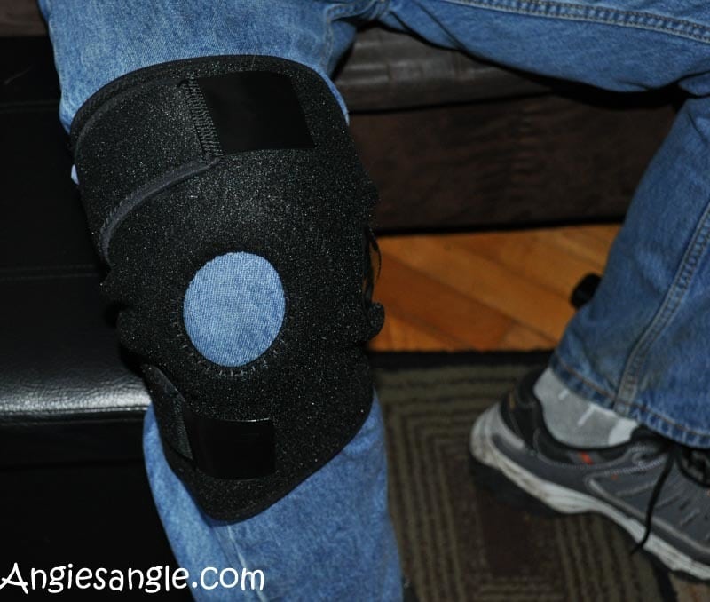 The Knee Brace You’ll Want Around #HealthyTuesday