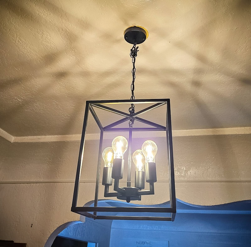 4-Light Adjustable Farmhouse Lantern Chandelier (1)