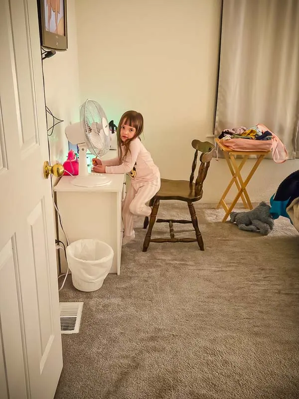 Ebern Designs 5-Drawer Wooden Dresser-5