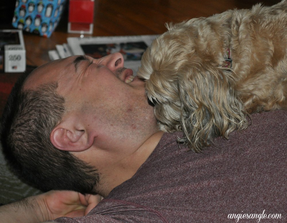 Catch the Moment 365 - Day 356 - Kisses for Daddy