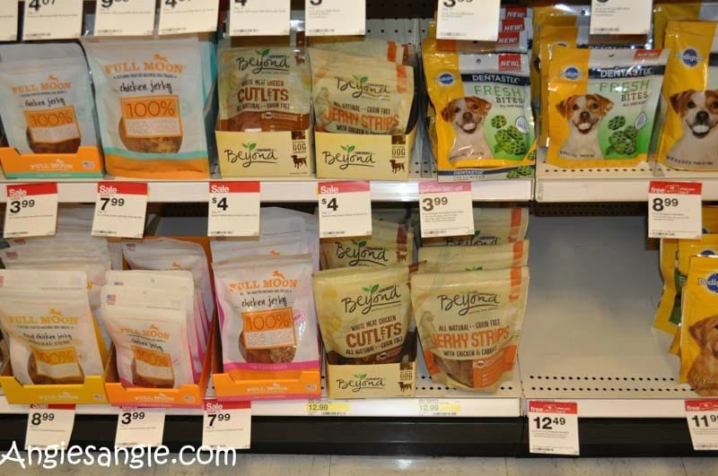 How to Fill a Halloween Bag For Your Dog - Purina In Store