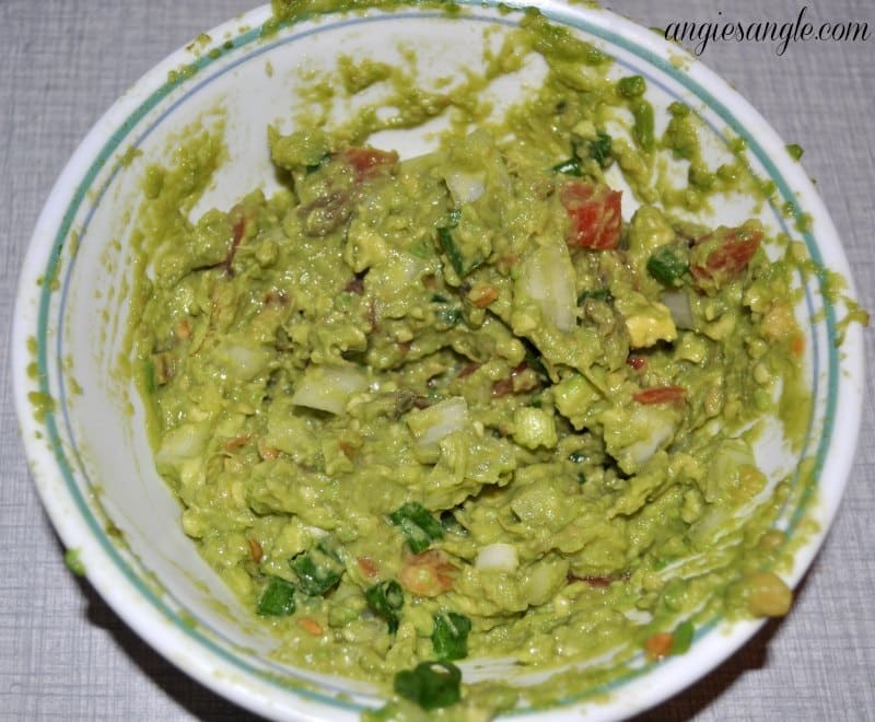 Lettuce Tacos That Pop - Guacamole