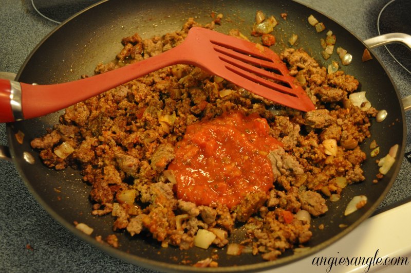 Lettuce Tacos That Pop - Salsa Added