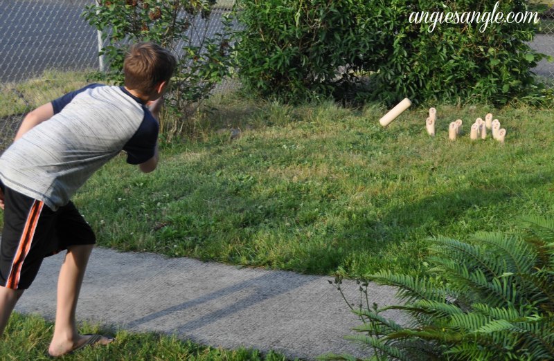 Spreading The Fun With Molkky - Dylan Mid Throw