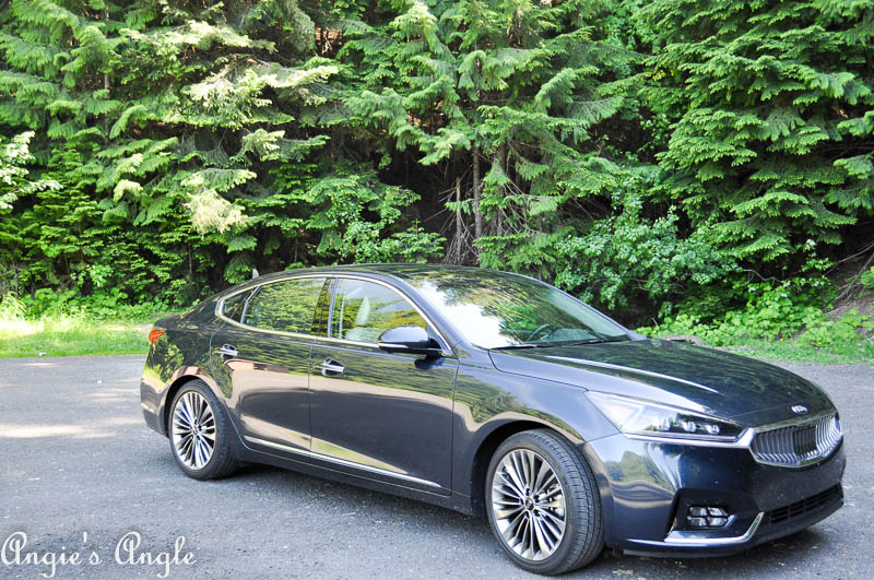 Our road trip just got more fun with being able to test out the 2017 Kia Cadenza. Find out how Style and Comfort Combine in the Kia Cadenza.