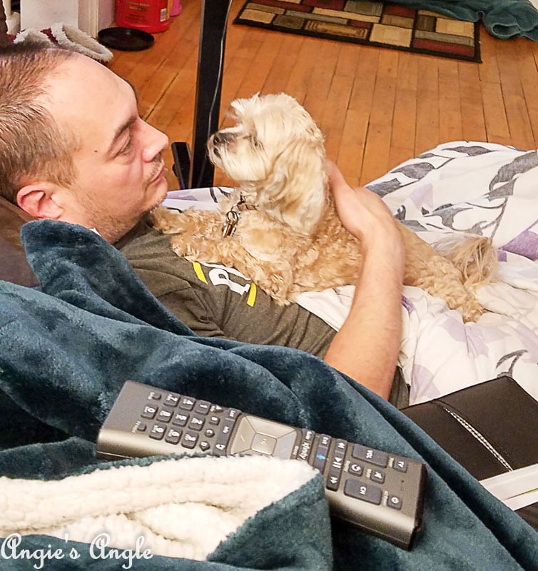 2017 Catch the Moment 365 Week 52 - Day 348 - Daddy Cuddles