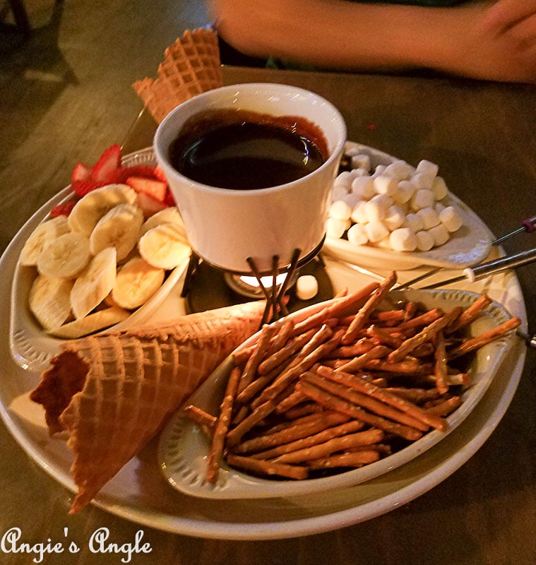 2018 Catch the Moment 365 Week 1 - Day 6 - Fondue