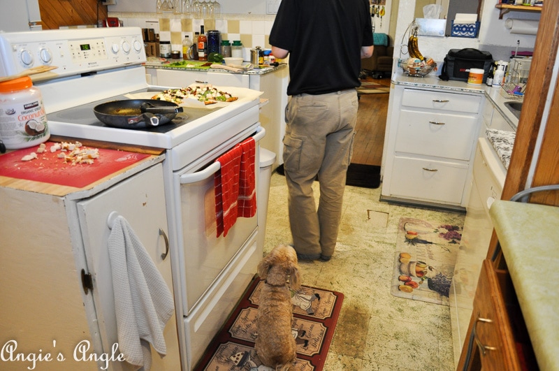 2018 Catch the Moment 365 Week 45 - Day 312 - Making Pizzas