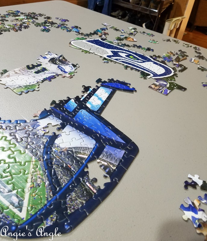 2019 Catch the Moment 365 Week 13 - Day 88 - Seahawk Puzzle Progress