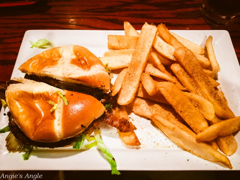 2019-Catch-the-Moment-365-Week-42-Day-291-Red-Robin-Dinner
