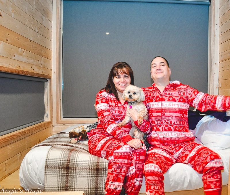 Mt Adams Getaway House - Christmas Jammies Photo Shoot - Our Family