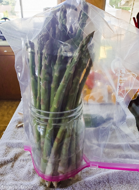 2020 Catch the Moment 366 Week 25 - Day 169 - Keep Asparagus Fresh