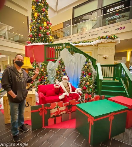 2020 Catch the Moment 366 Week 48 - Day 334 - A Visit with Santa at Vancouver Mall