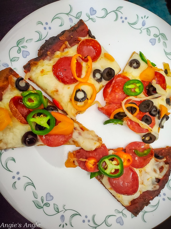 2020 Catch the Moment 366 Week 49 - Day 339 - Homemade Pizza Friday