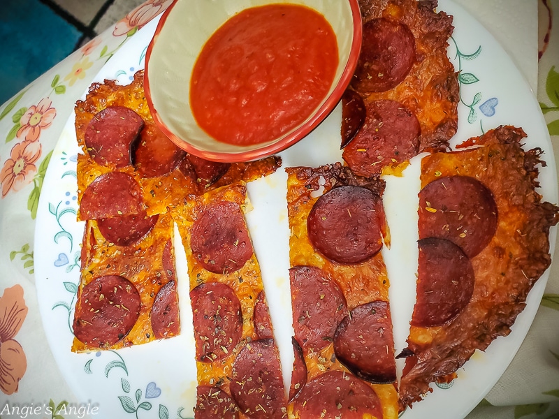 2021 Catch the Moment 365 - Week 5 - Day 29 - Keto Pizza Sticks