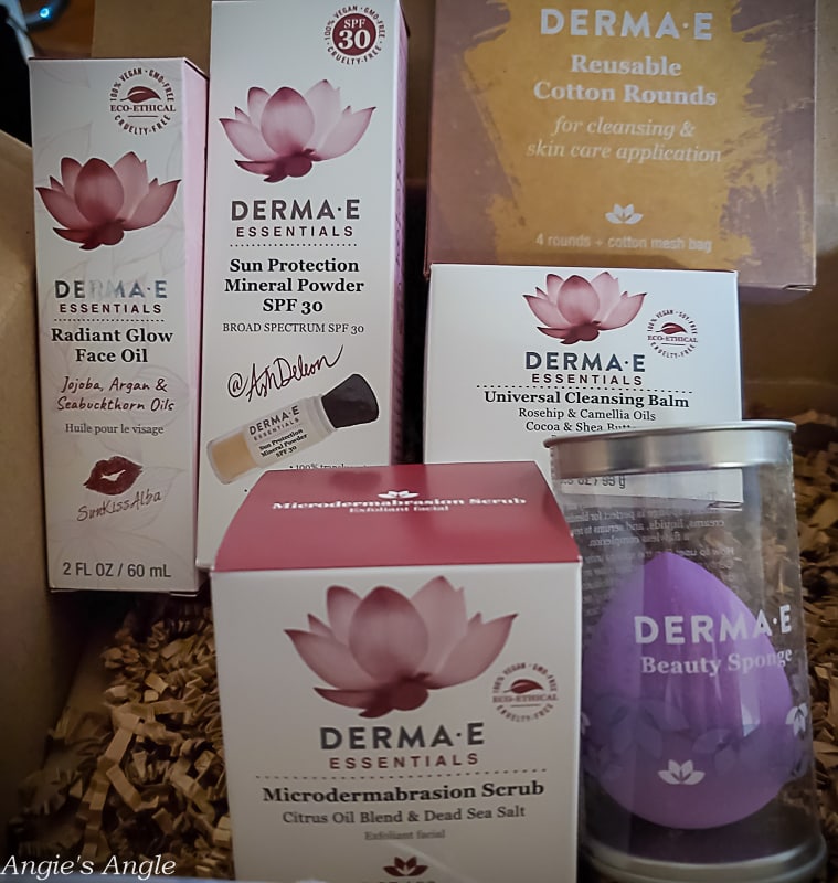 2021 Catch the Moment 365 - Week 42 - Day 293 - Dermae Line