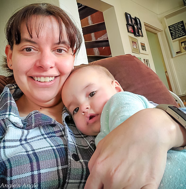 2022 Catch the Moment 365 - Week 7 - Day 49 - Watching Instastories With Me