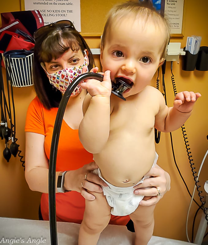 2022 Catch the Moment 365 - Week 20 - Day 137 - 9 Month Checkup