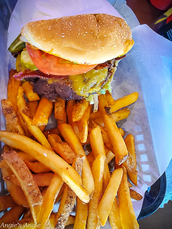 2022 Catch the Moment 365 - Week 28 - Day 192 - Killer Burger