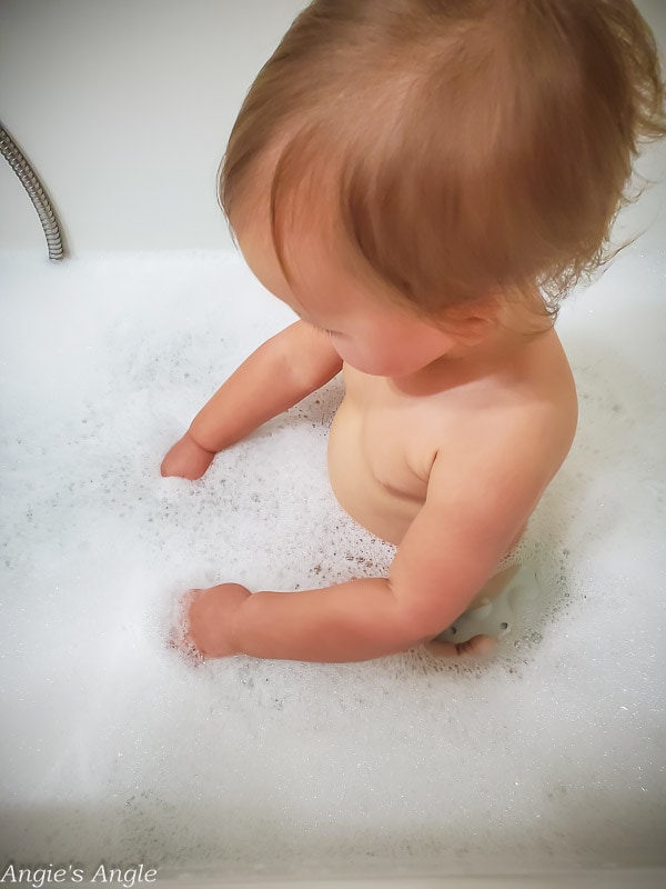 2022 Catch the Moment 365 - Week 38 - Day 262 - First Bubble Bath