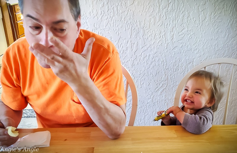 2022 Catch the Moment 365 - Week 45 - Day 313 - Helping Dad With His Lunch